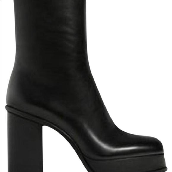 SOLD Zara Boot - Picture 1 of 6